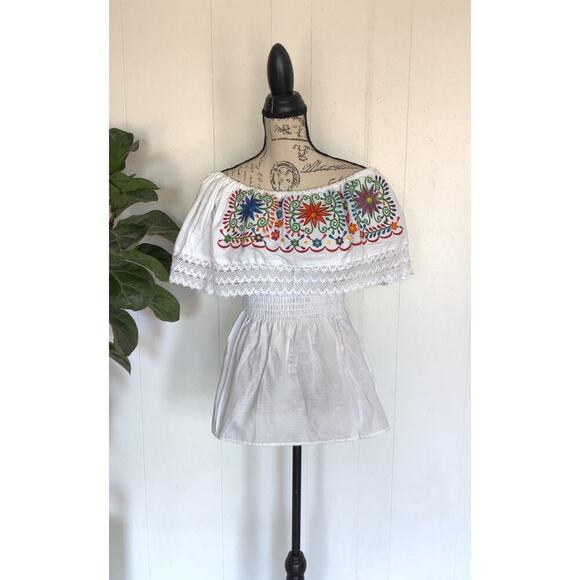 New Mexican Peasant Embroidered Blouse Off Shoulder Floral Top Handmade Sz M - Picture 8 of 8